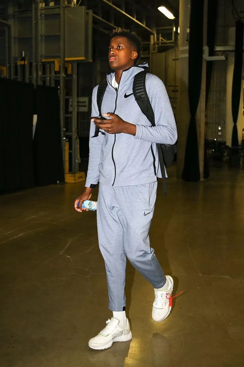 围绕构建 围绕构建